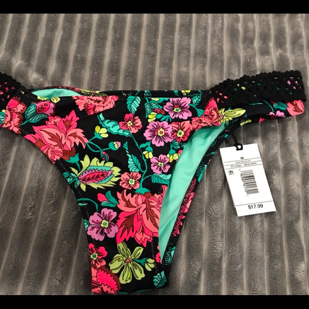 Bikini bottoms